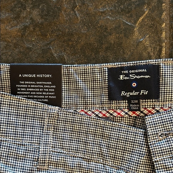 Ben Sherman Navy and White Checkered Flat Front Shorts, 32 waist - Picture 3 of 7